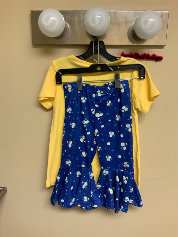 Yellow Daisy "LOVE" Outfit