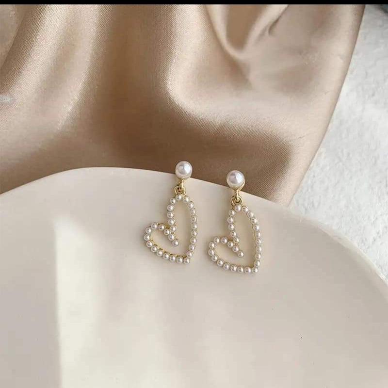 Pearl Heart Earrings