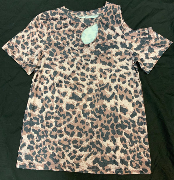 Cold Shoulder Leopard Top